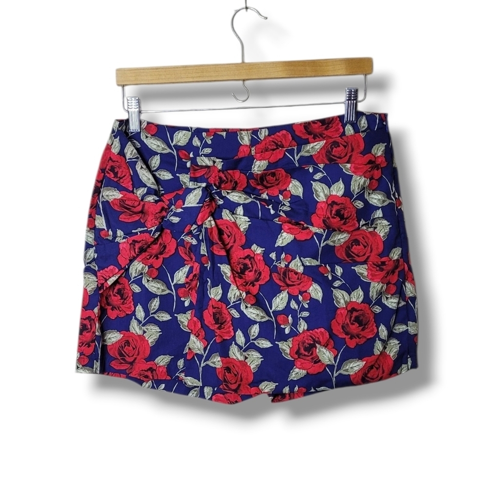 Umgee Floral Skort Size Large NWT